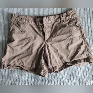 Loft Women's tan shorts,  size 8
